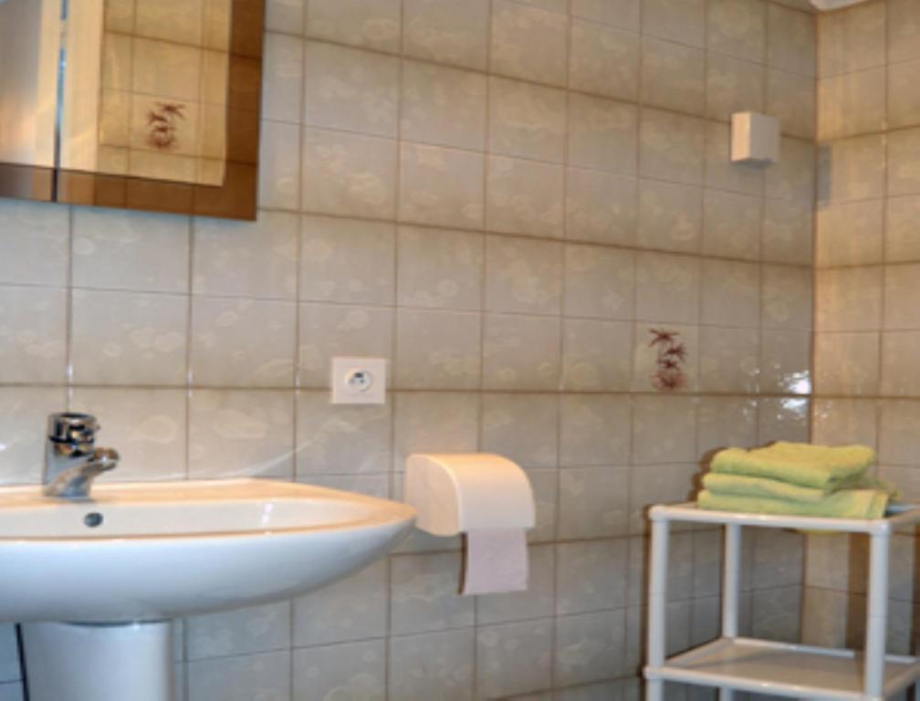 Bed and Breakfast Ferme de la Lande Martel Juilley Exterior foto